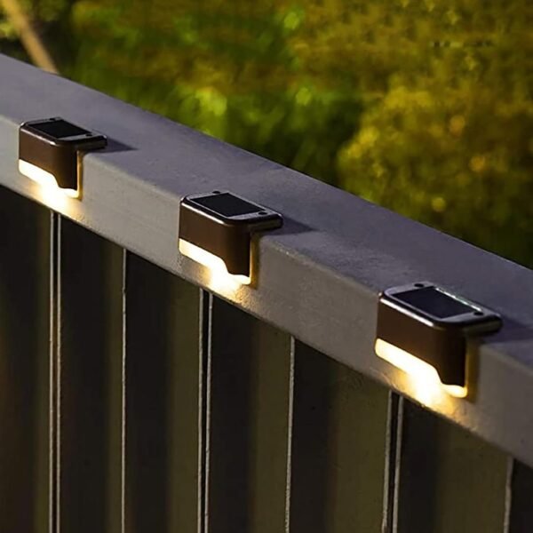 MINI LAMPARAS SOLARES ESQUINERAS X4 LUCES