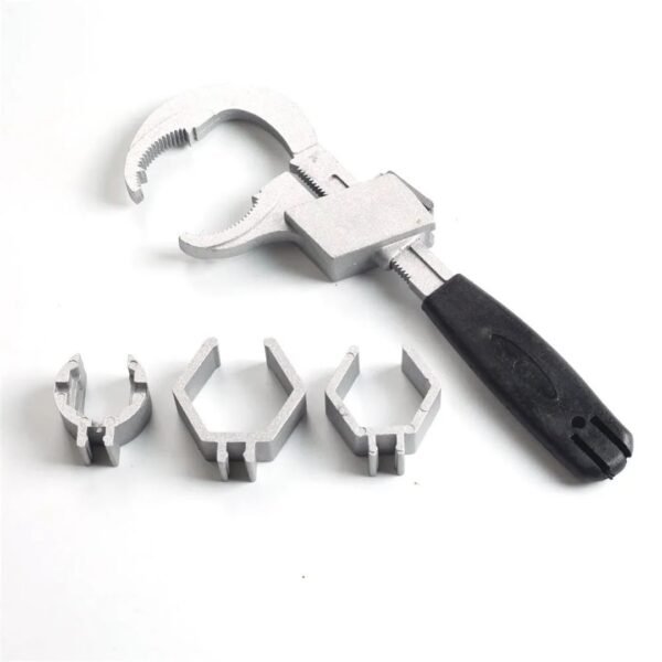 LLAVE MULTIFUNCIONAL PARA PLOMERIA Y GRIFERIA