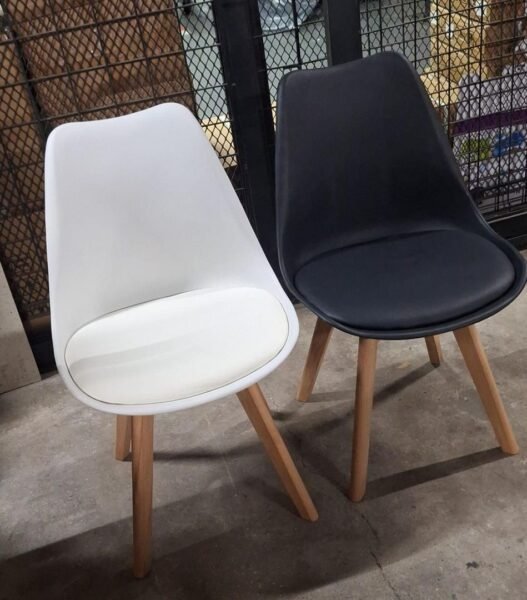 SILLA COMEDOR MODERNA MADERA COMPACTA TAPIZADA